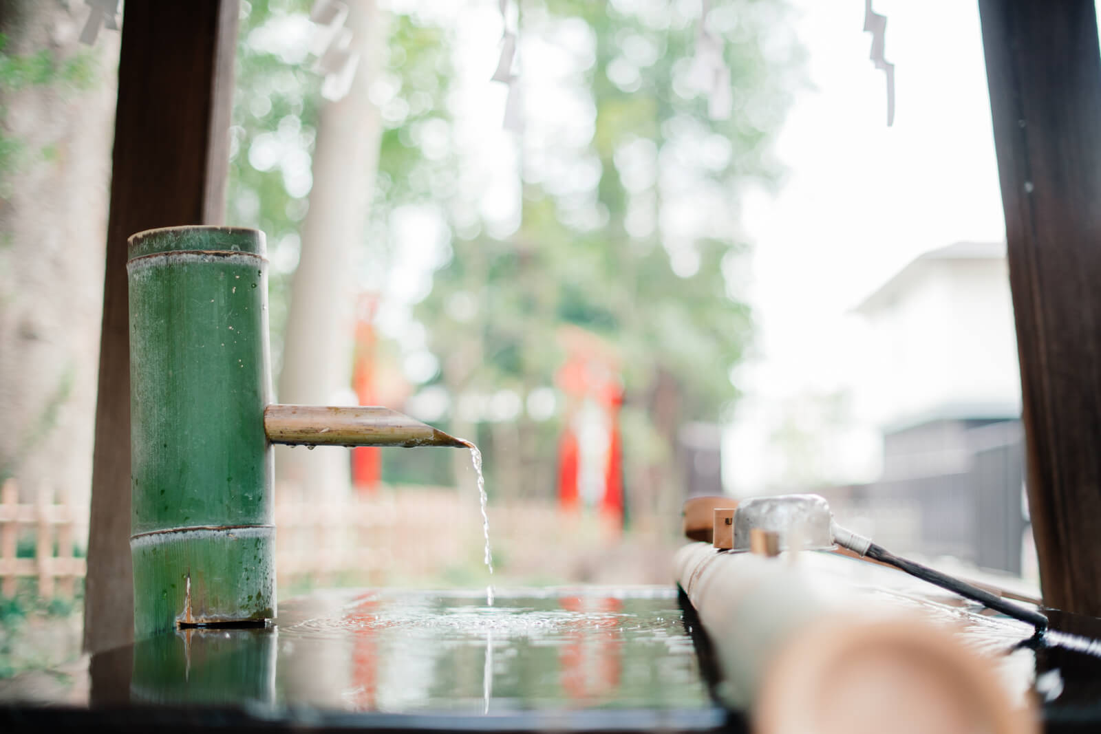 大宮氷川神社　大宮八幡宮　手水舎