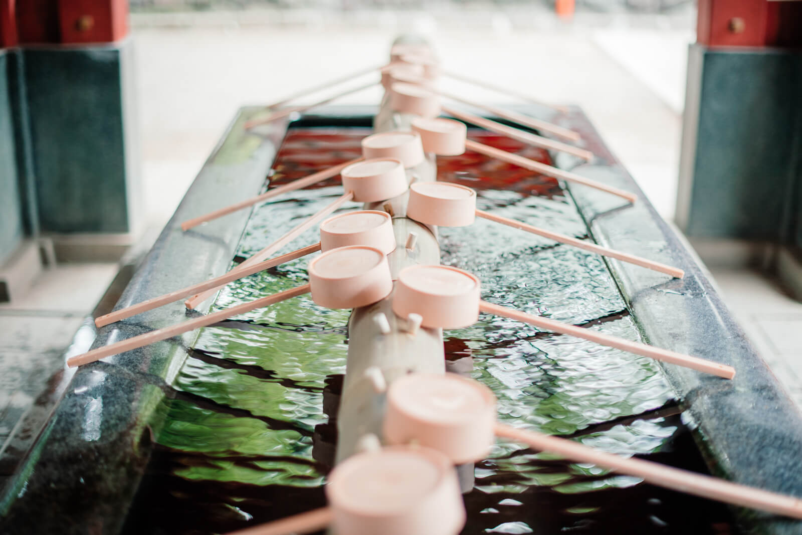 大宮氷川神社　大宮八幡宮　手水舎