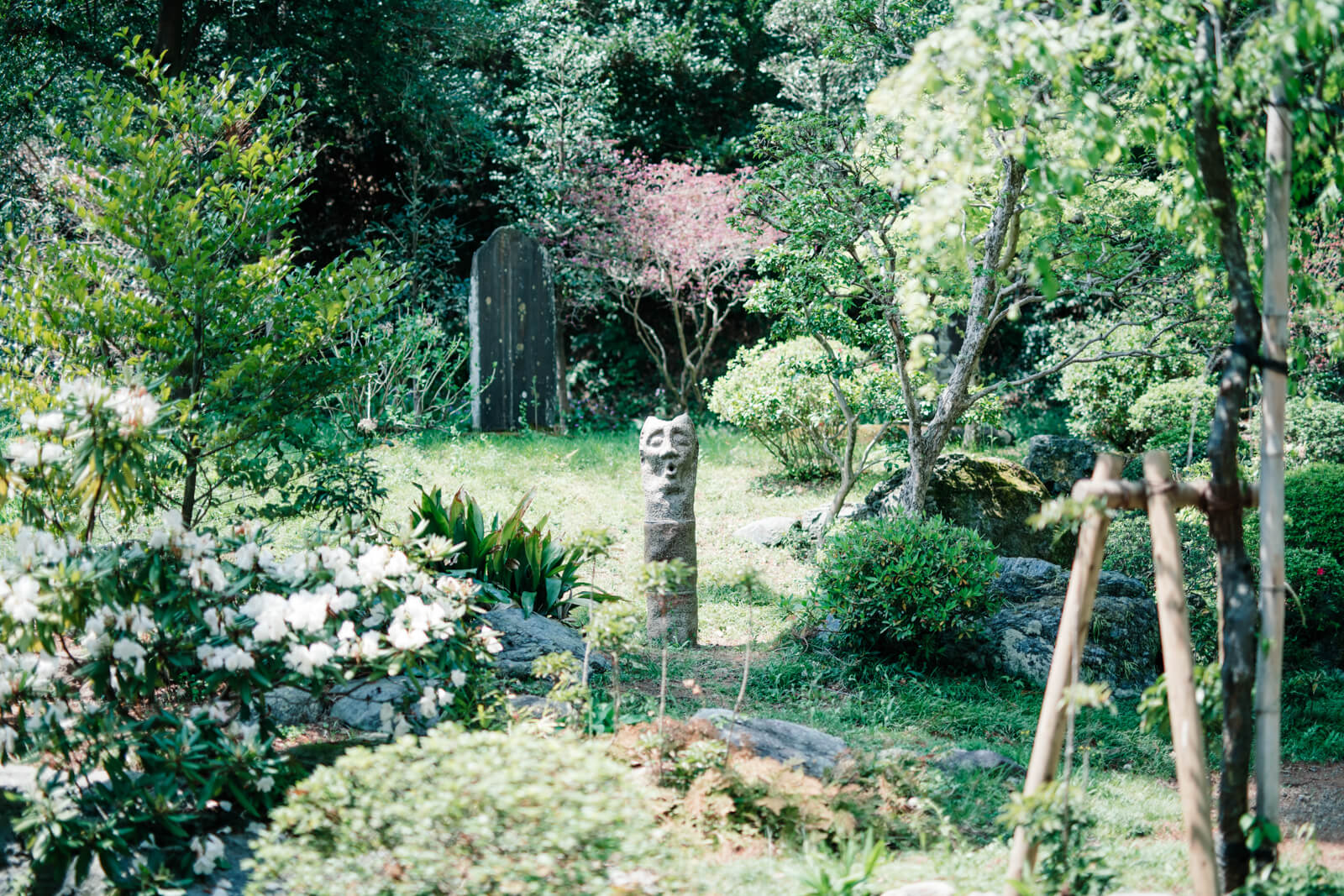 高麗神社 銅像 可愛い