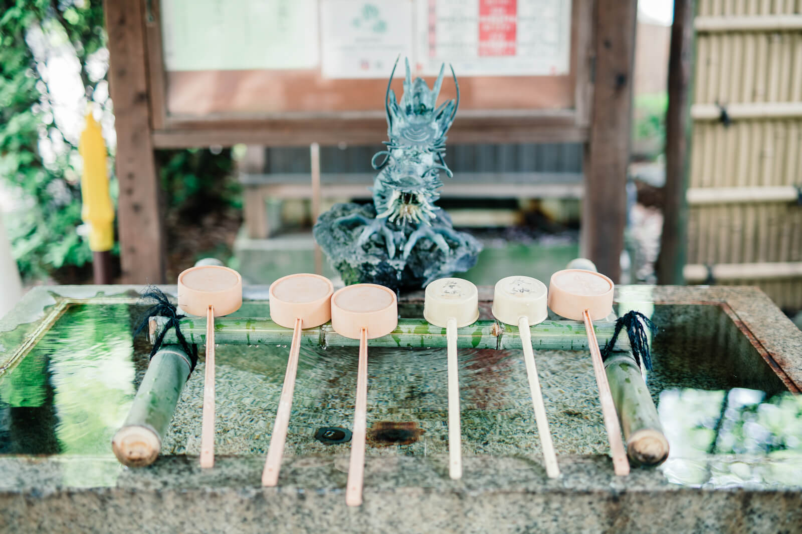 愛宕神社　手水舎