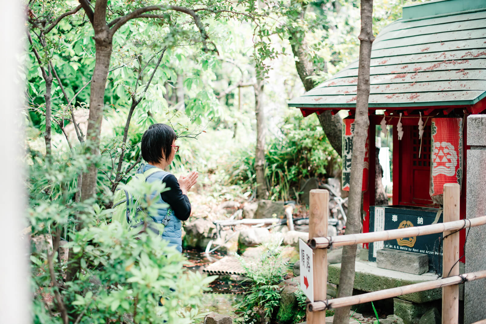 愛宕神社　弁財天者　参拝者