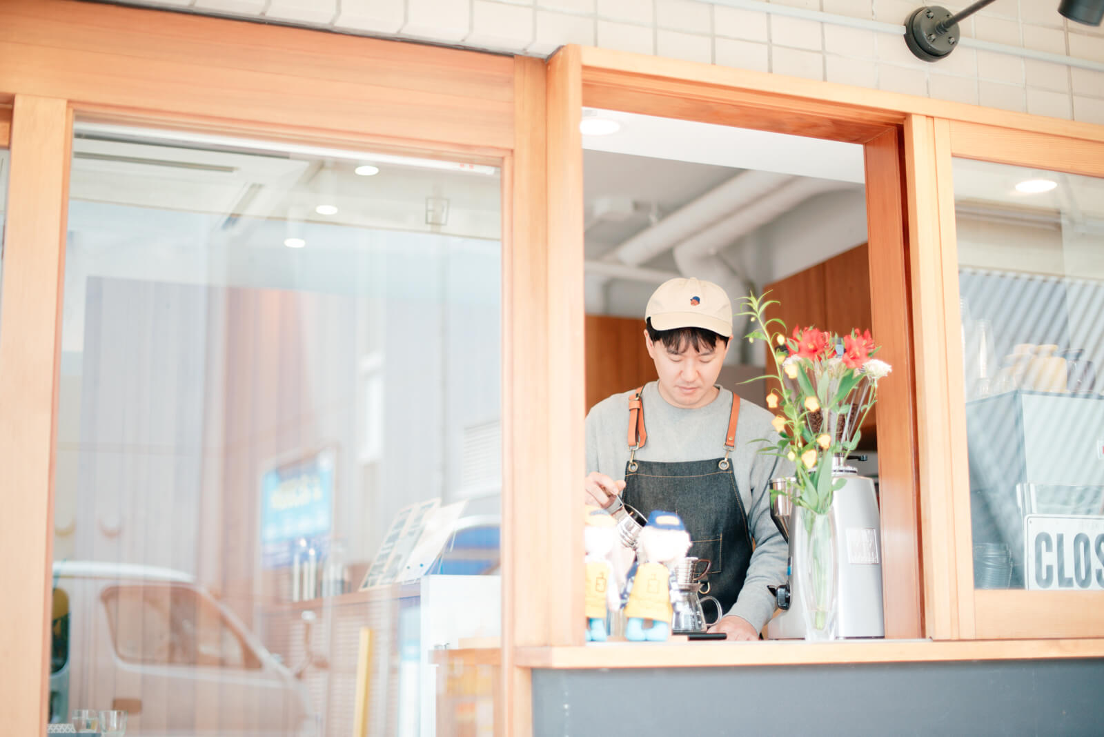 TRICHROMATIC COFFEE 石原剛