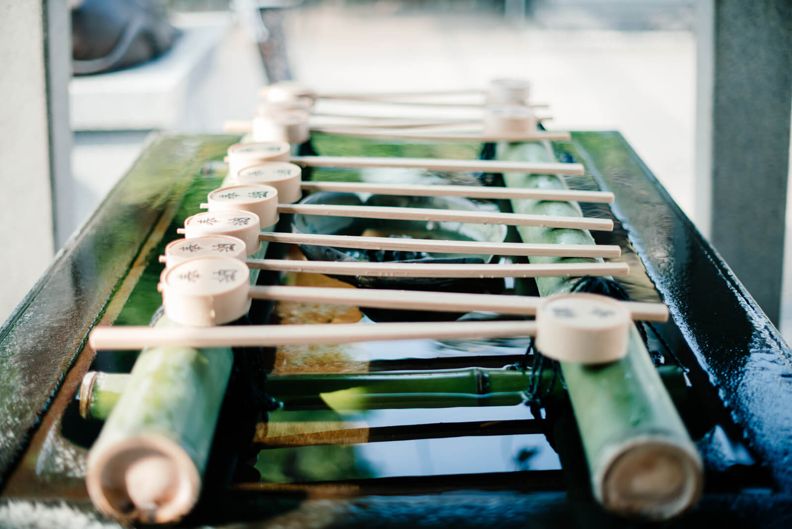 根津神社　手水舎